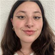 Profesora de catalán, castellano, inglés, latín y griego para alumnado de primaria, secundaria y bachillerato